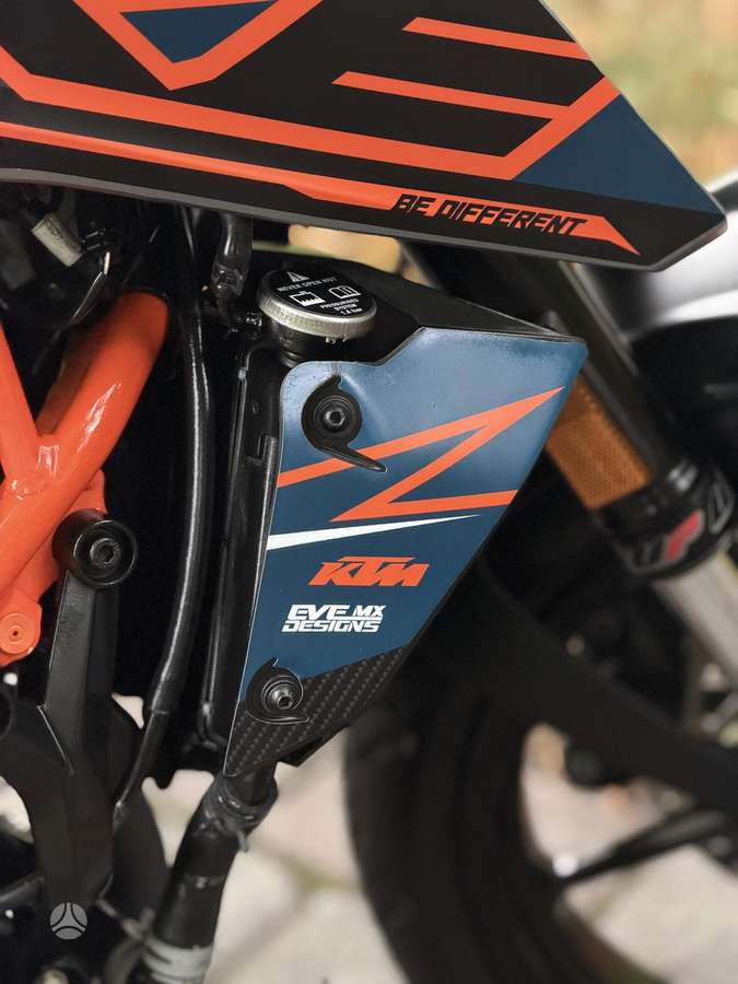 KTM Duke 125cc, street / classic