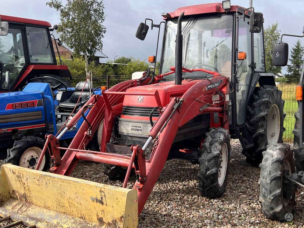 Kubota ĮVAIRIŲ MODELIŲ, tractors