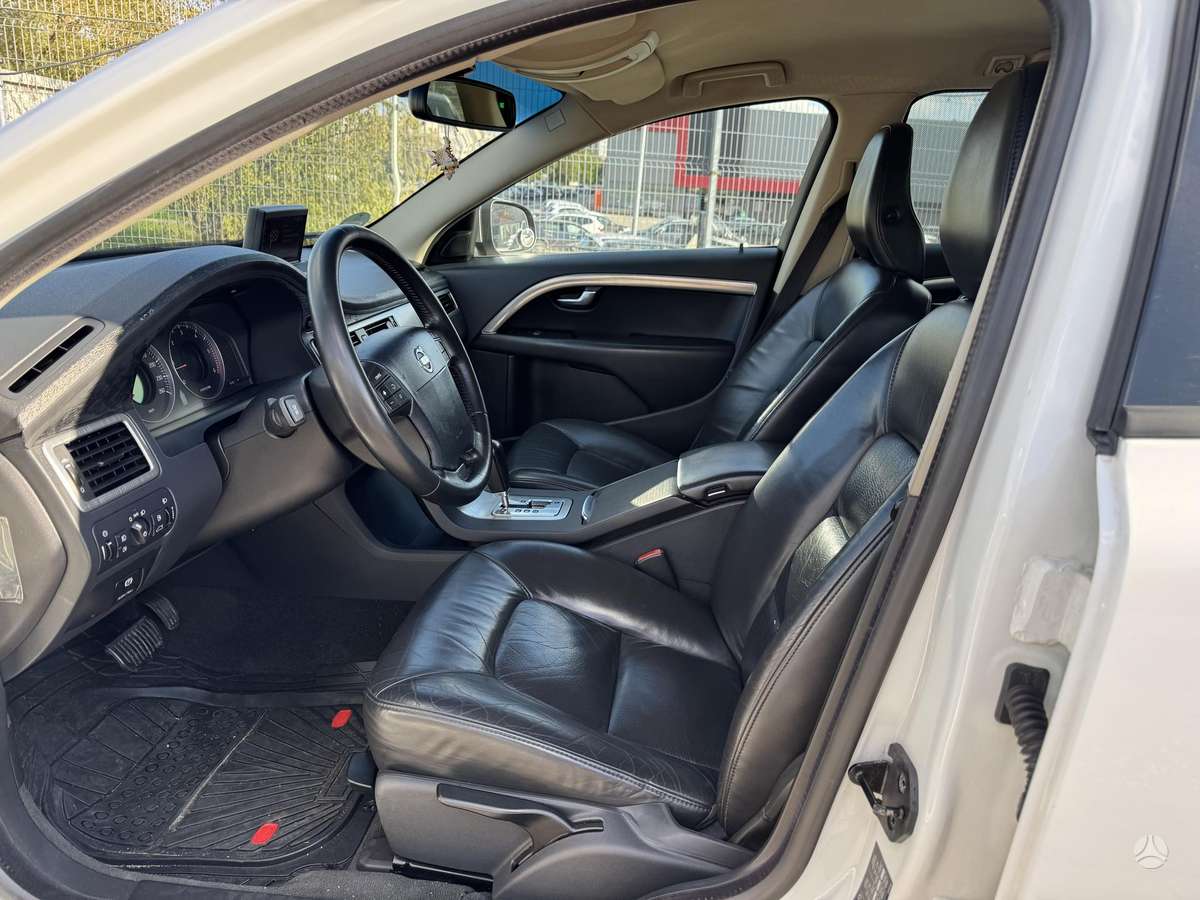 Volvo V70, 2.4 l., wagon
