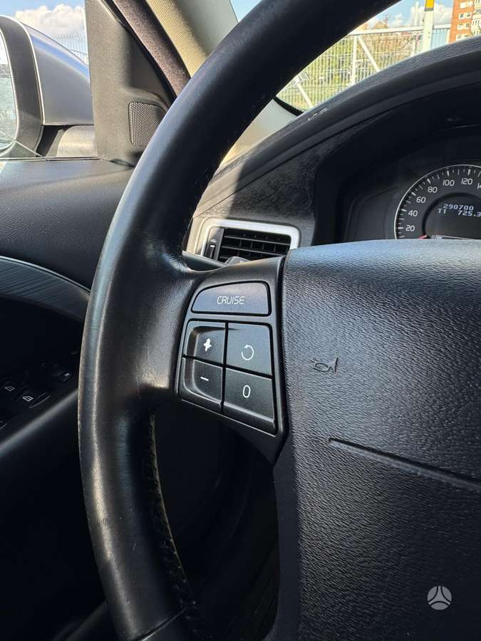 Volvo V70, 2.4 l., wagon