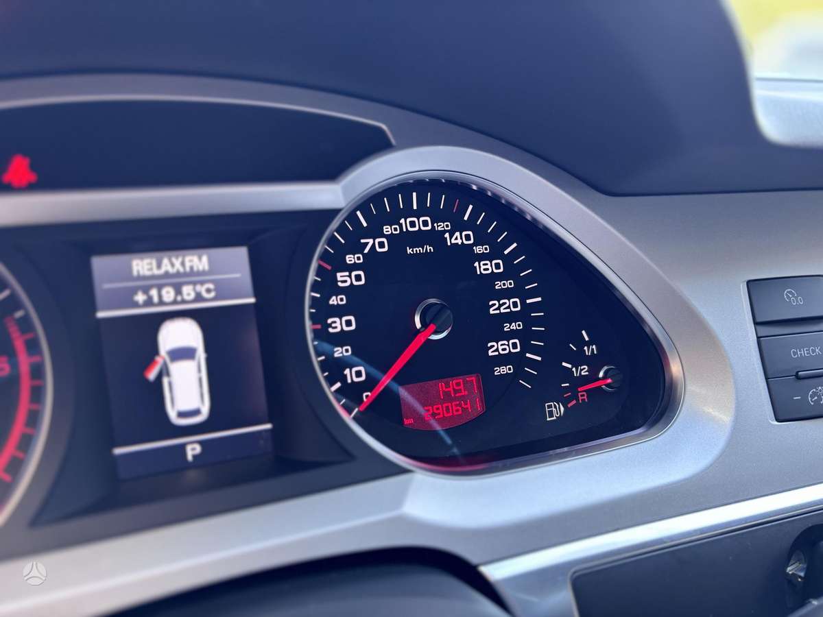 Audi A6, 2.0 l., universalas