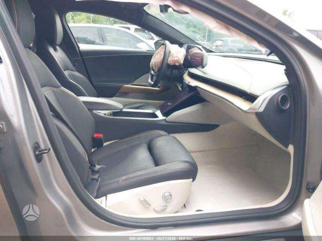 Lucid Air, Седан
