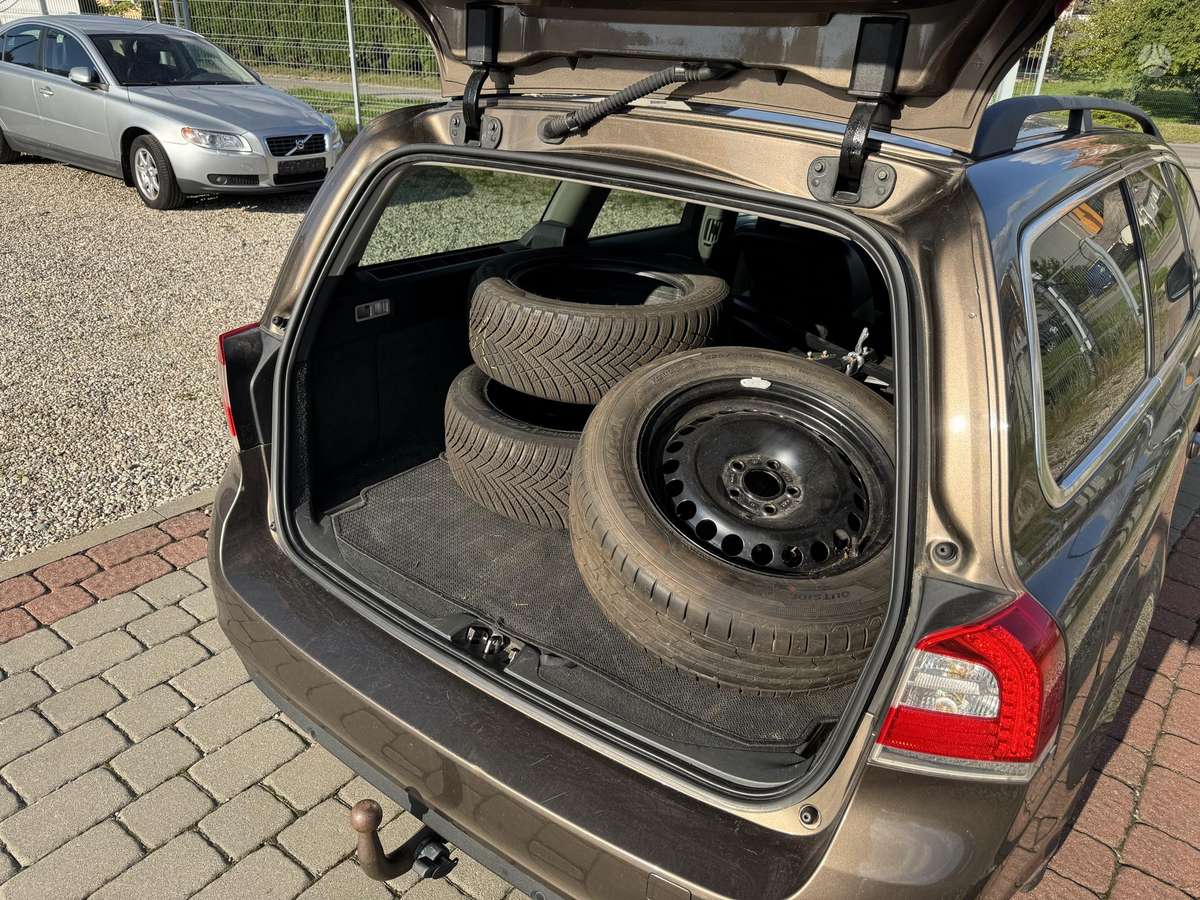 Volvo V70, 2.0 l., wagon