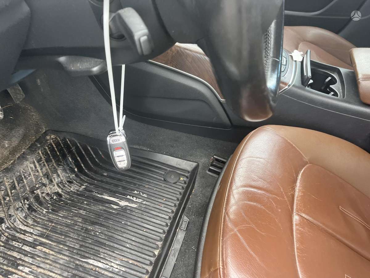 Audi A6, 2.0 l., Седан
