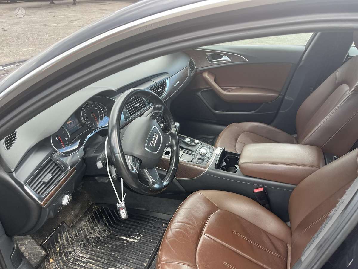 Audi A6, 2.0 l., Седан