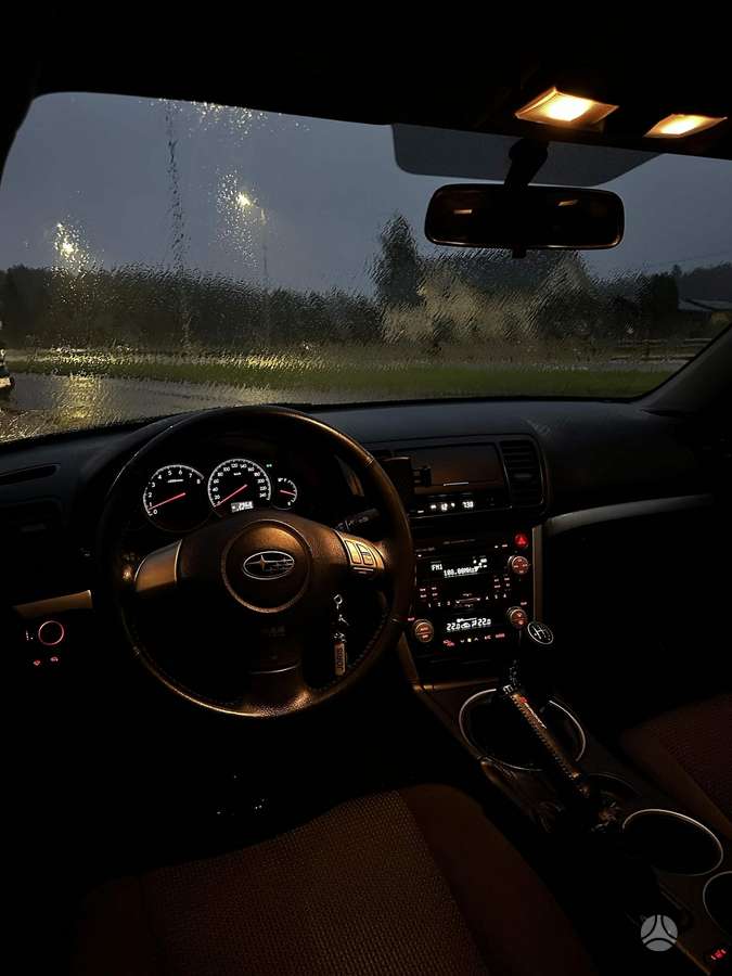 Subaru Legacy, 2.0 l., Седан
