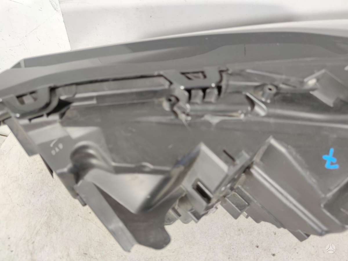 Lexus NX klasė doors, lights