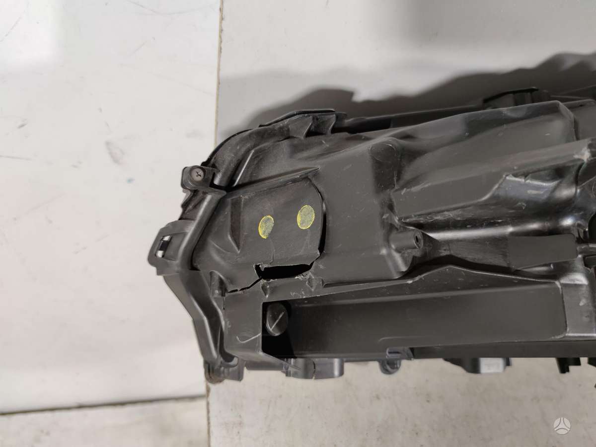 Lexus NX klasė doors, lights