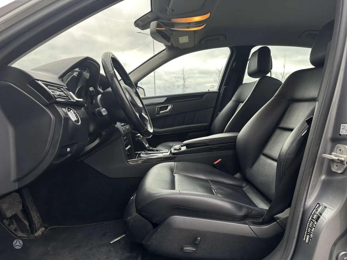 Mercedes-Benz E200, 2.1 l., Седан