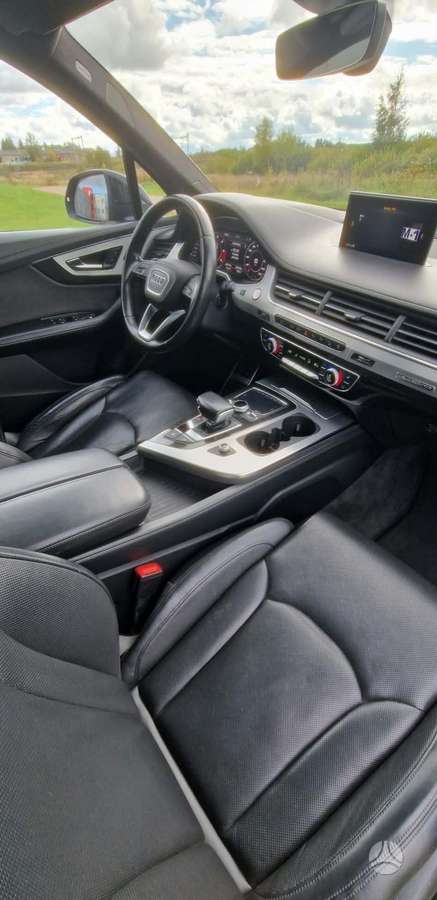 Audi SQ7, 4.0 l., Внедорожник / Кроссовер