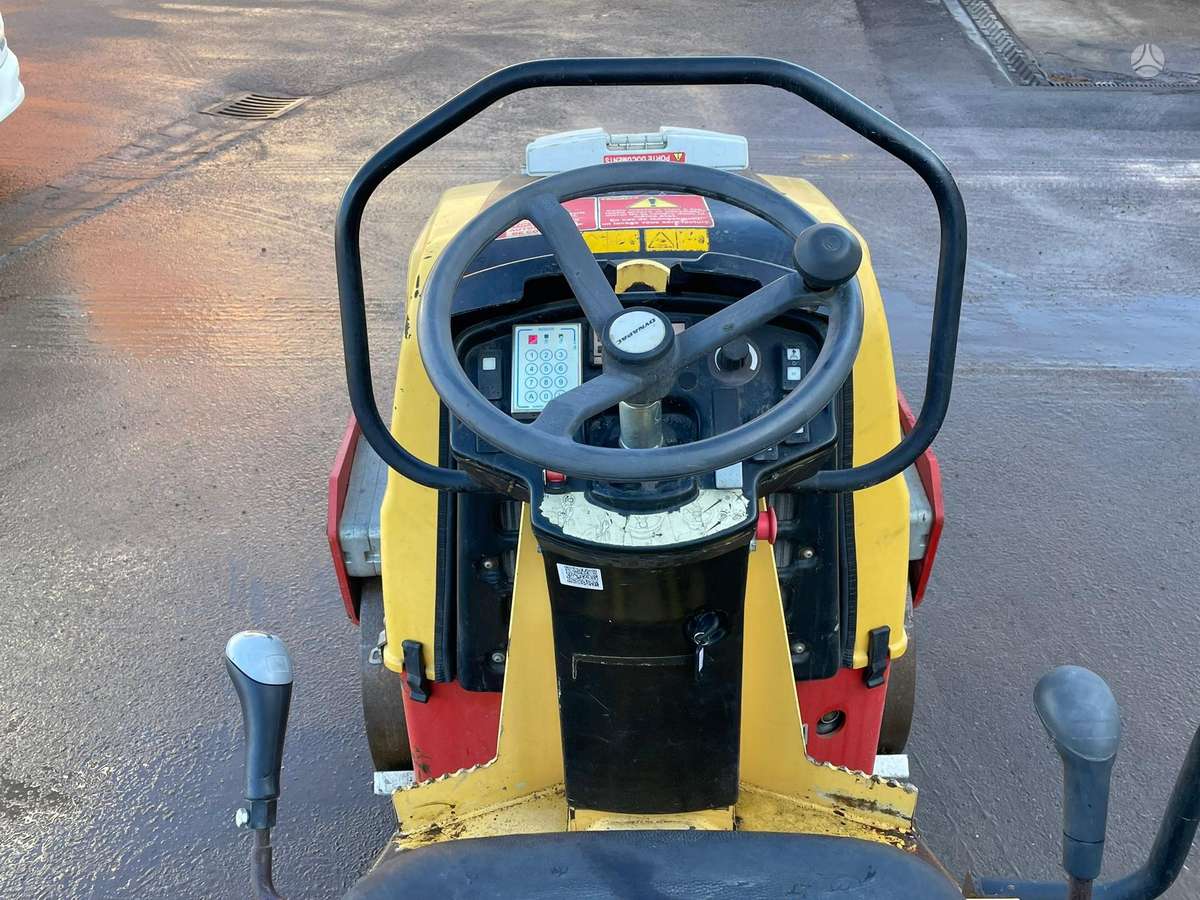 Dynapac CC1000, vibrator / compactor