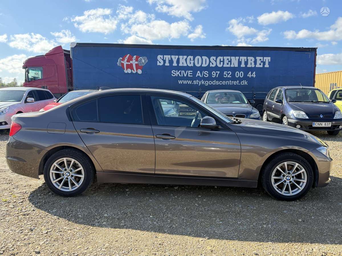 BMW 320, 2.0 l., Седан