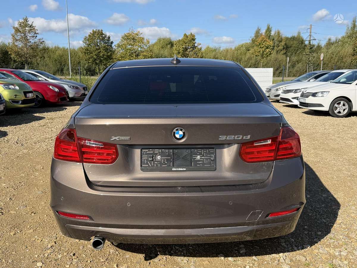 BMW 320, 2.0 l., Седан