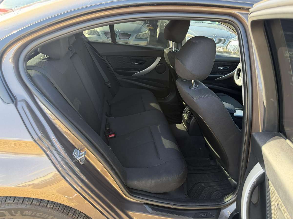 BMW 320, 2.0 l., Седан