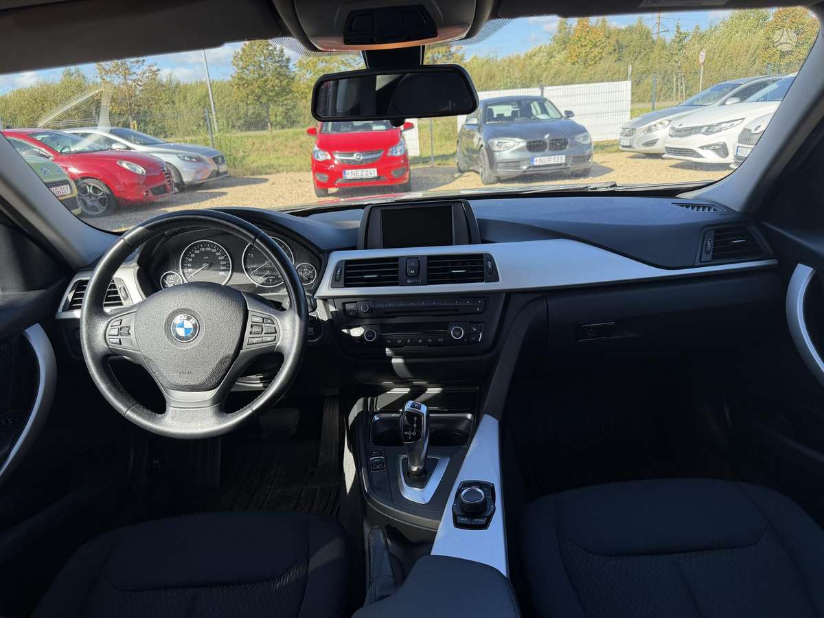 BMW 320, 2.0 l., Седан
