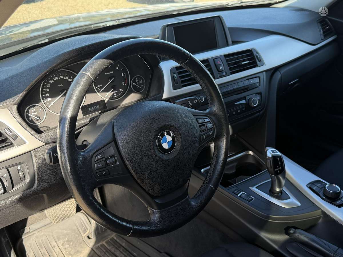 BMW 320, 2.0 l., Седан