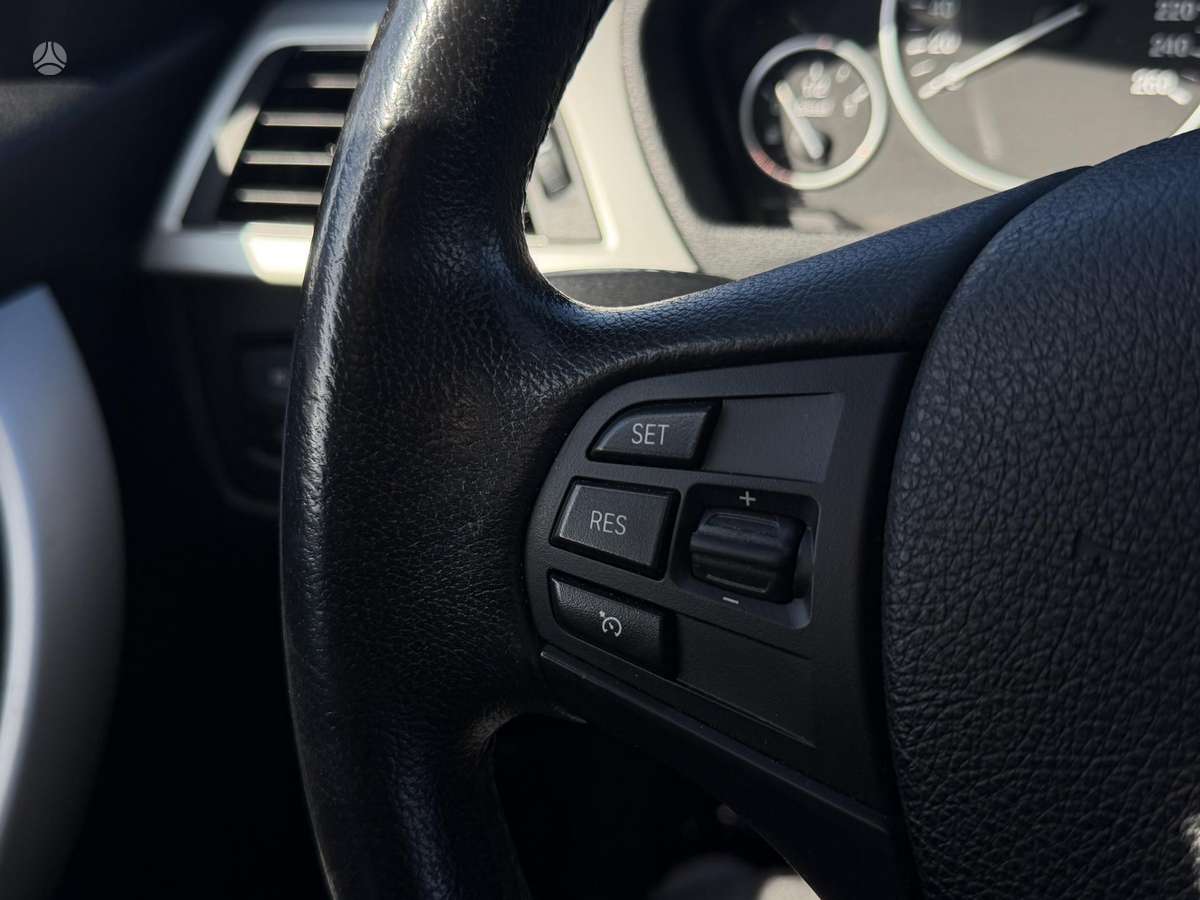 BMW 320, 2.0 l., Седан