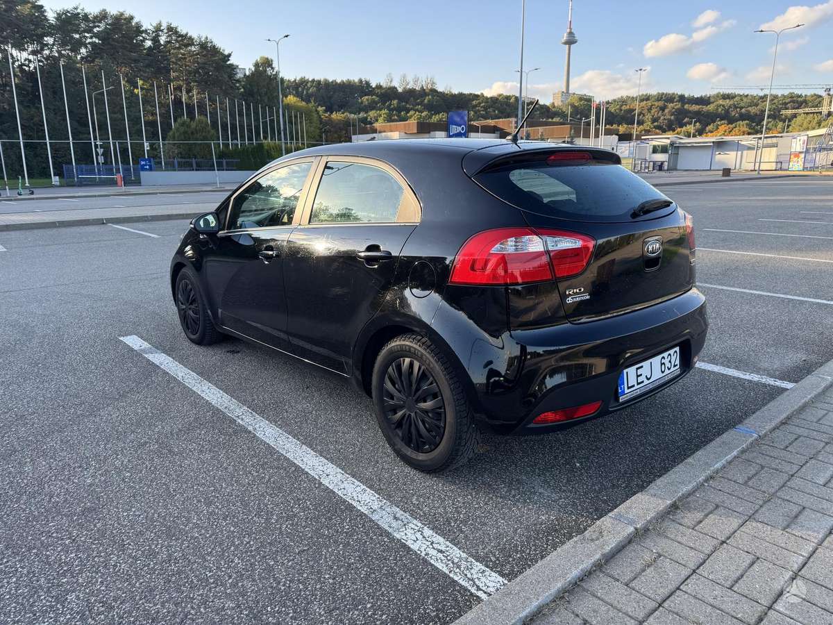 Kia Rio, 1.4 l., Хэтчбек