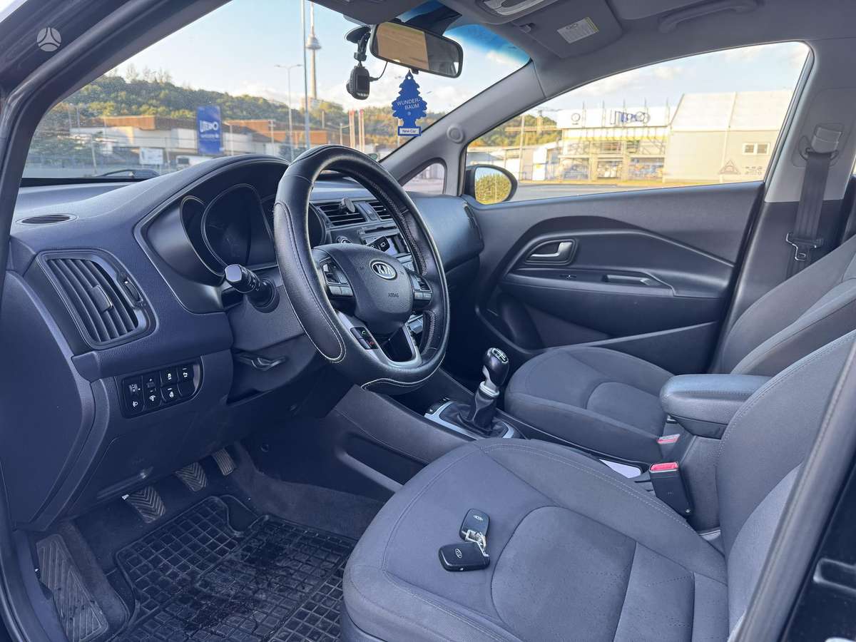 Kia Rio, 1.4 l., Хэтчбек