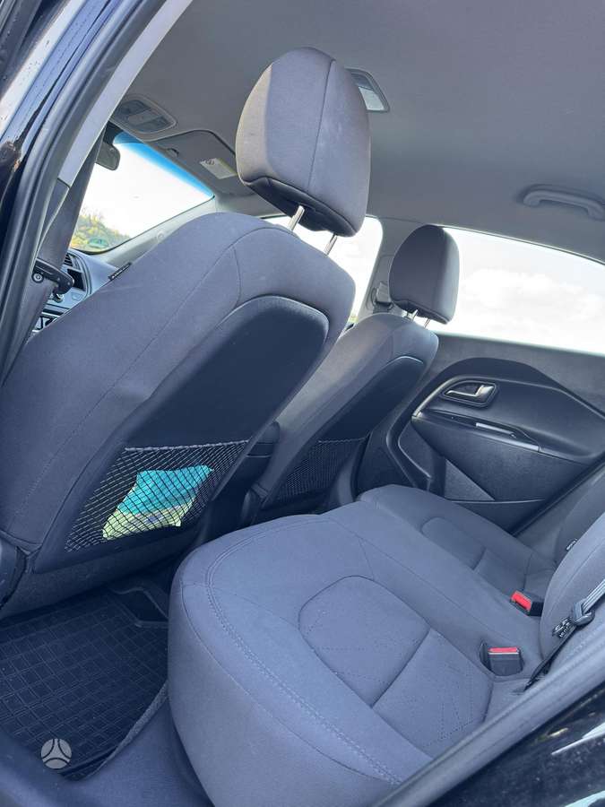 Kia Rio, 1.4 l., Хэтчбек