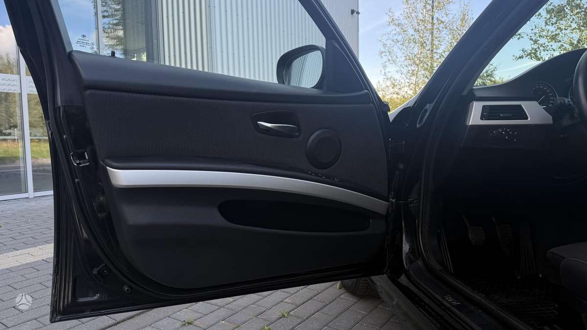 BMW 318, 2.0 l., Универсал