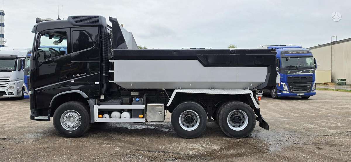 Volvo FH 540 6x4, самосвалы