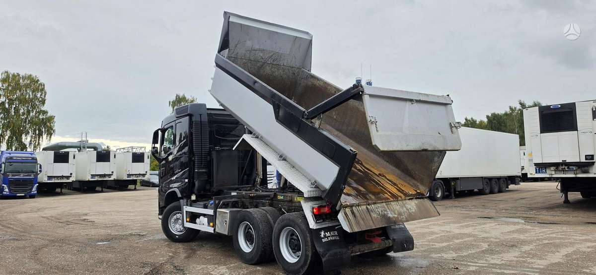 Volvo FH 540 6x4, самосвалы
