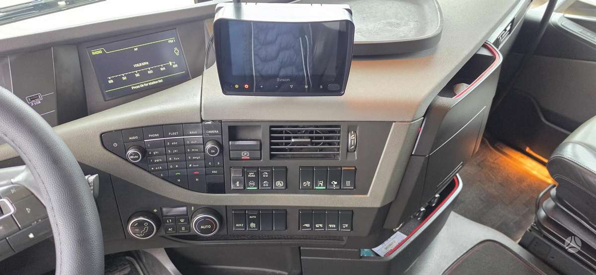 Volvo FH 540 6x4, самосвалы