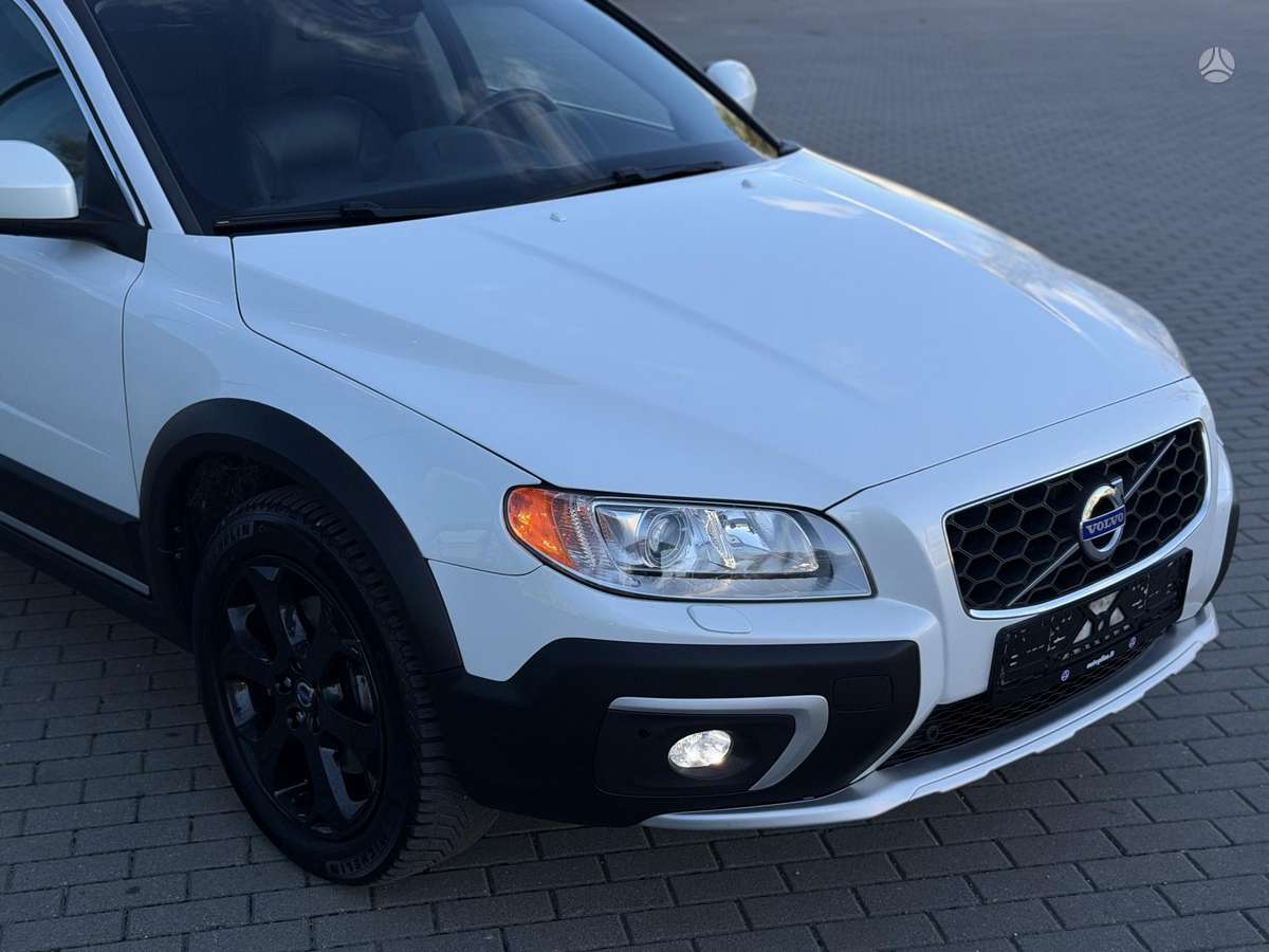 Volvo XC70, 2.4 l., wagon
