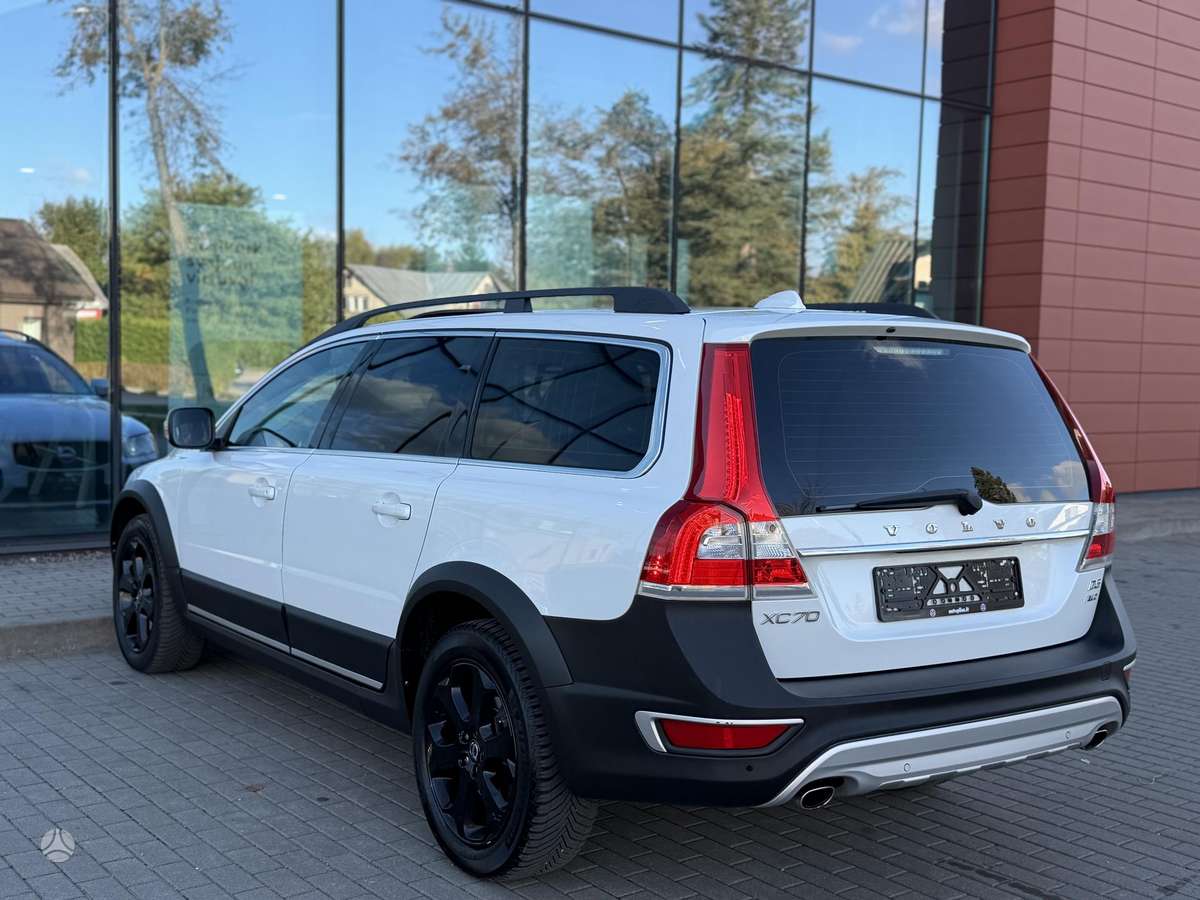 Volvo XC70, 2.4 l., wagon