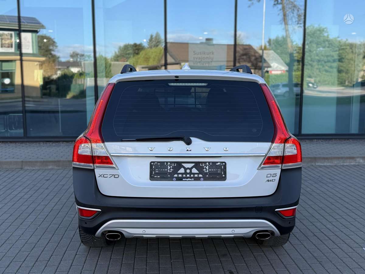 Volvo XC70, 2.4 l., wagon