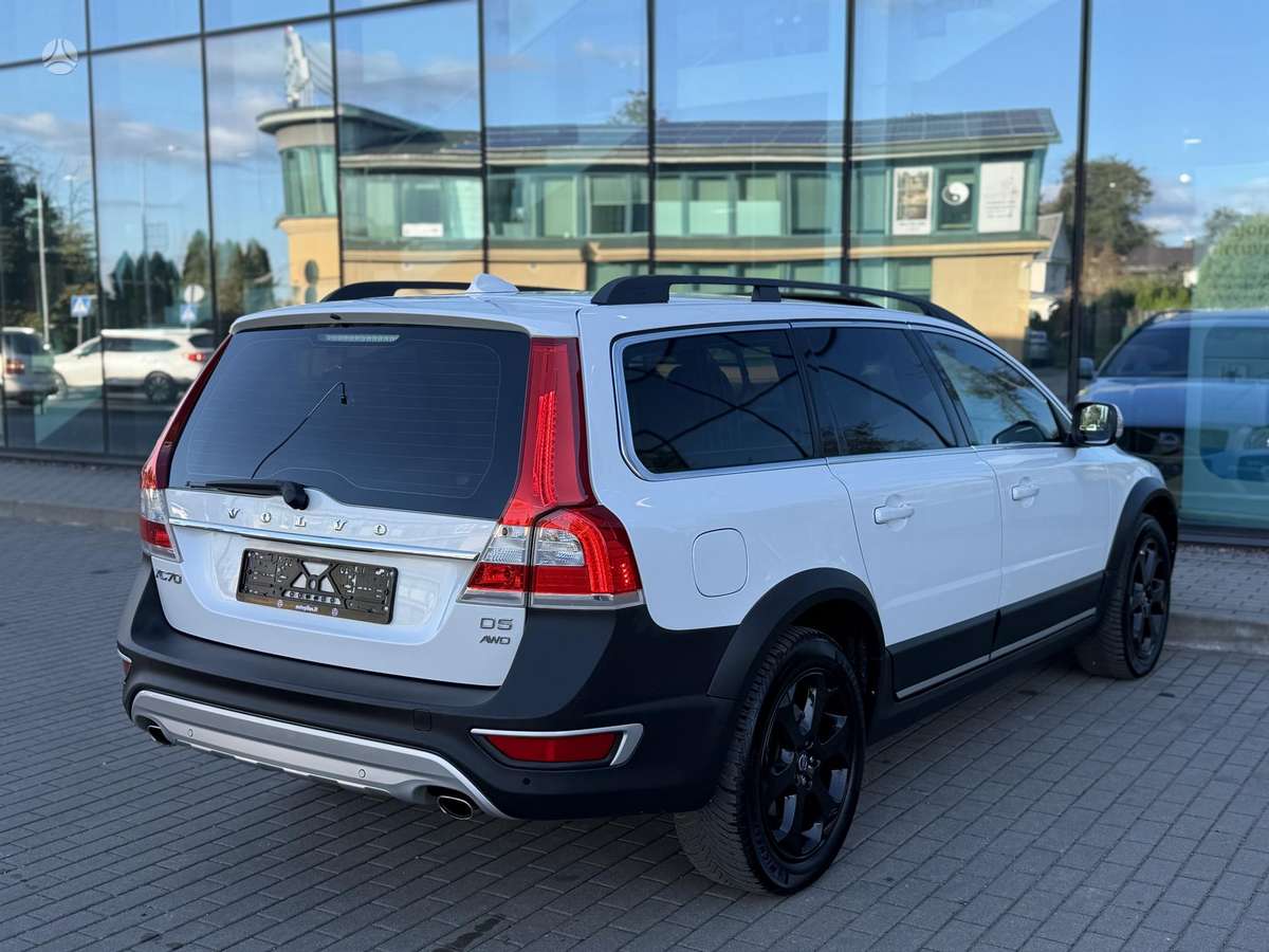 Volvo XC70, 2.4 l., wagon