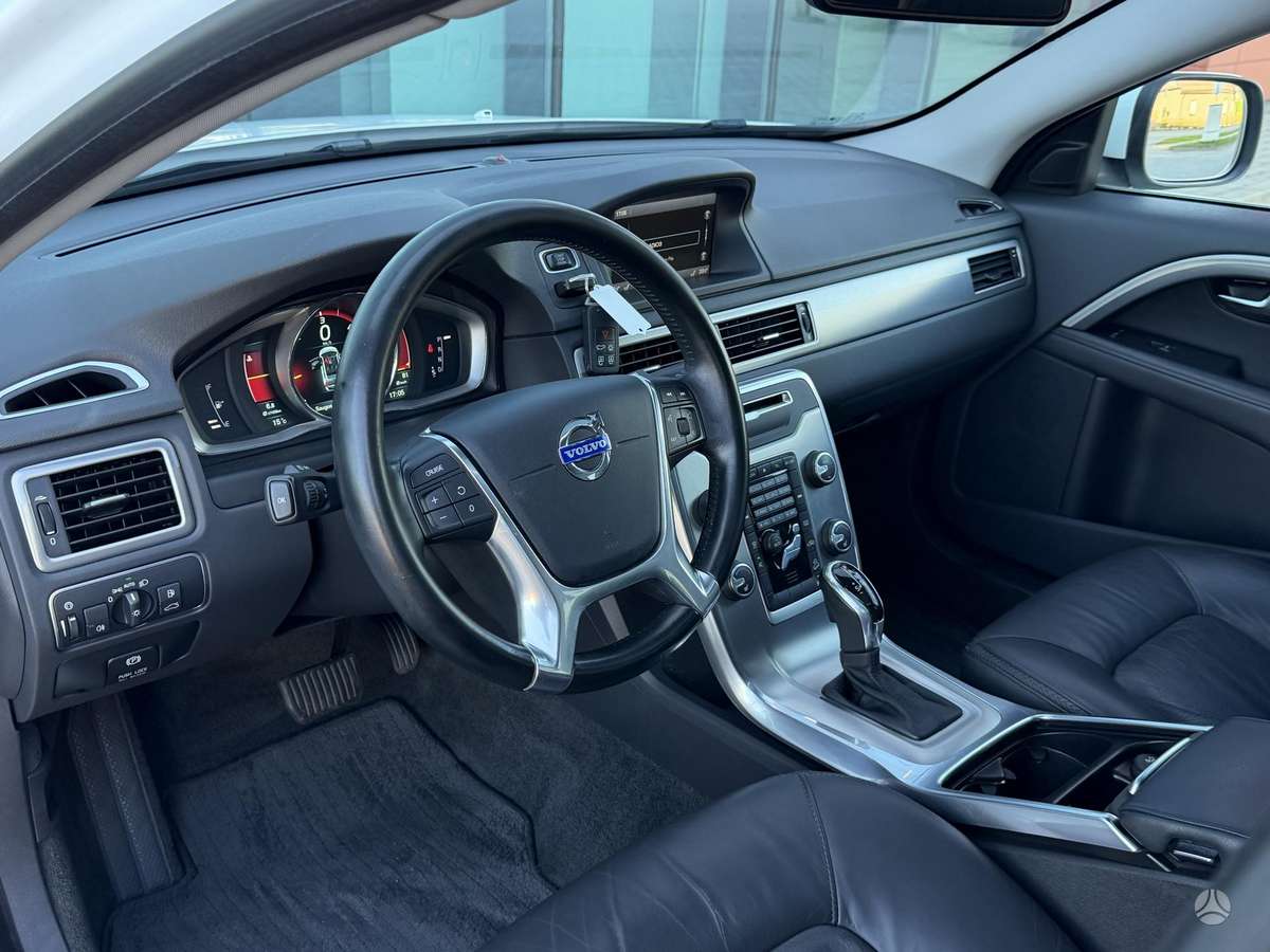 Volvo XC70, 2.4 l., wagon