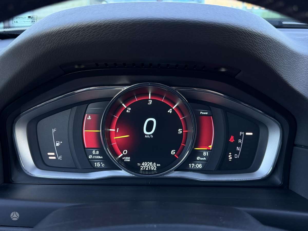 Volvo XC70, 2.4 l., wagon