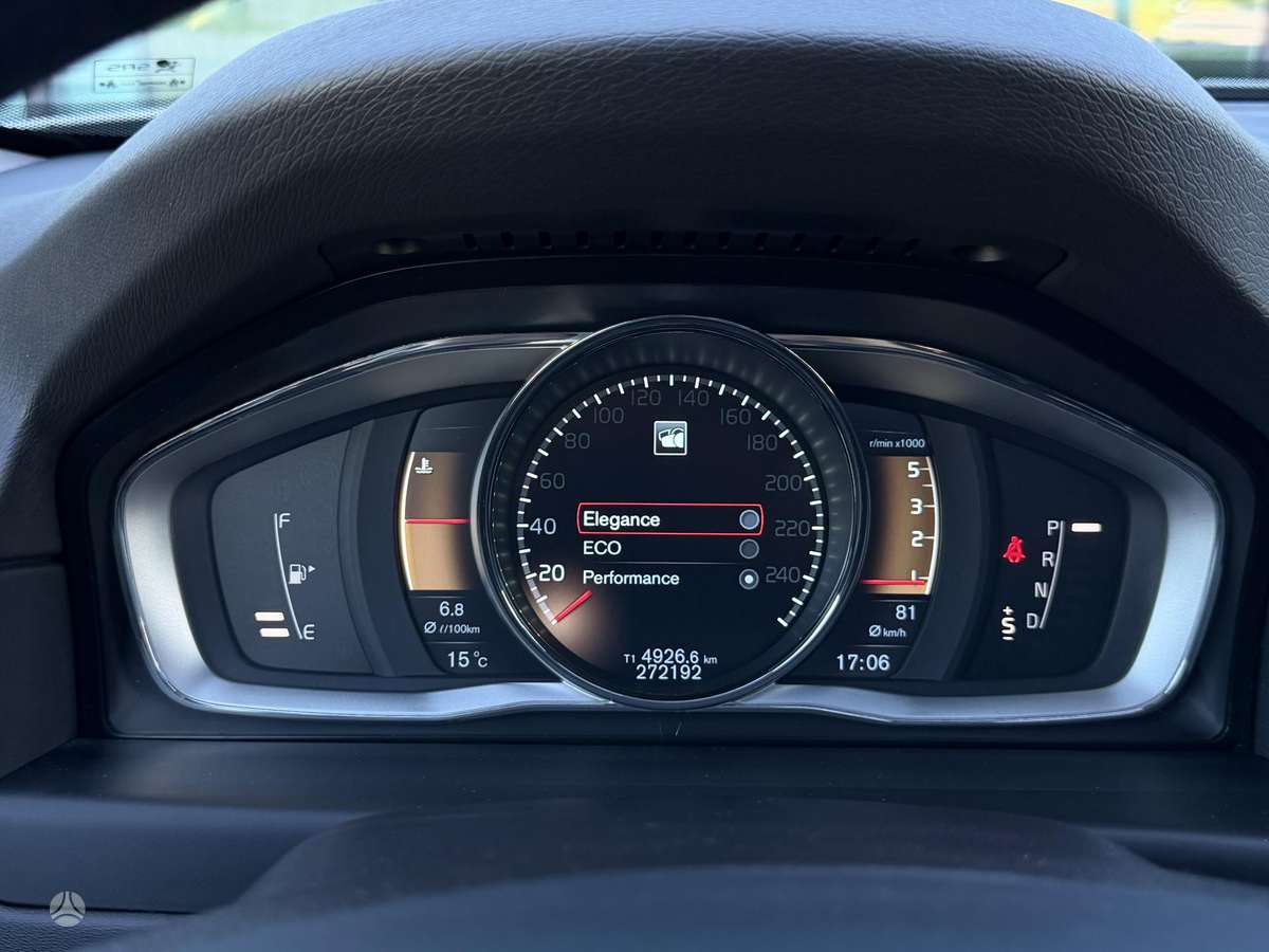Volvo XC70, 2.4 l., wagon