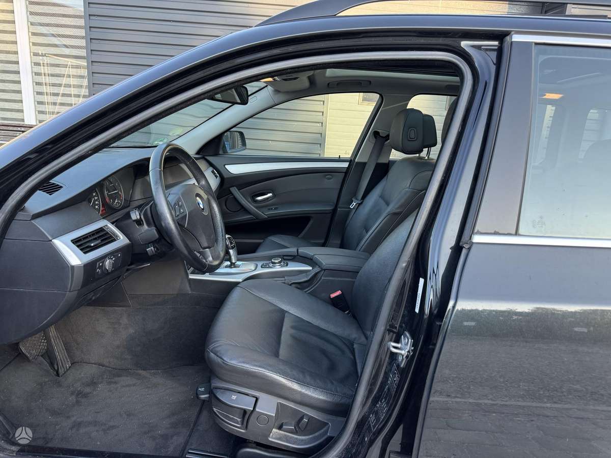 BMW 520, 2.0 l., wagon