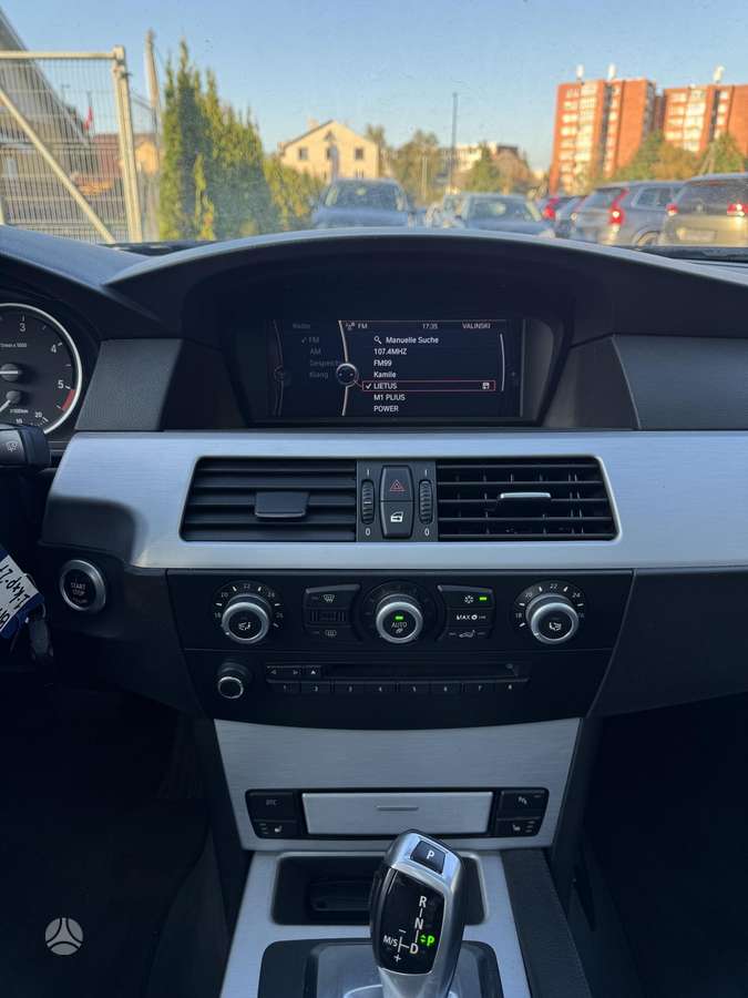 BMW 520, 2.0 l., wagon