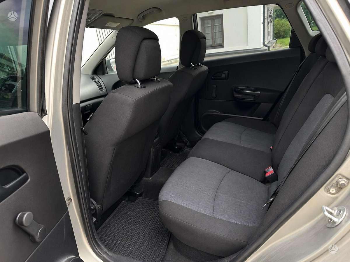 Kia Ceed, 1.6 l., hatchback