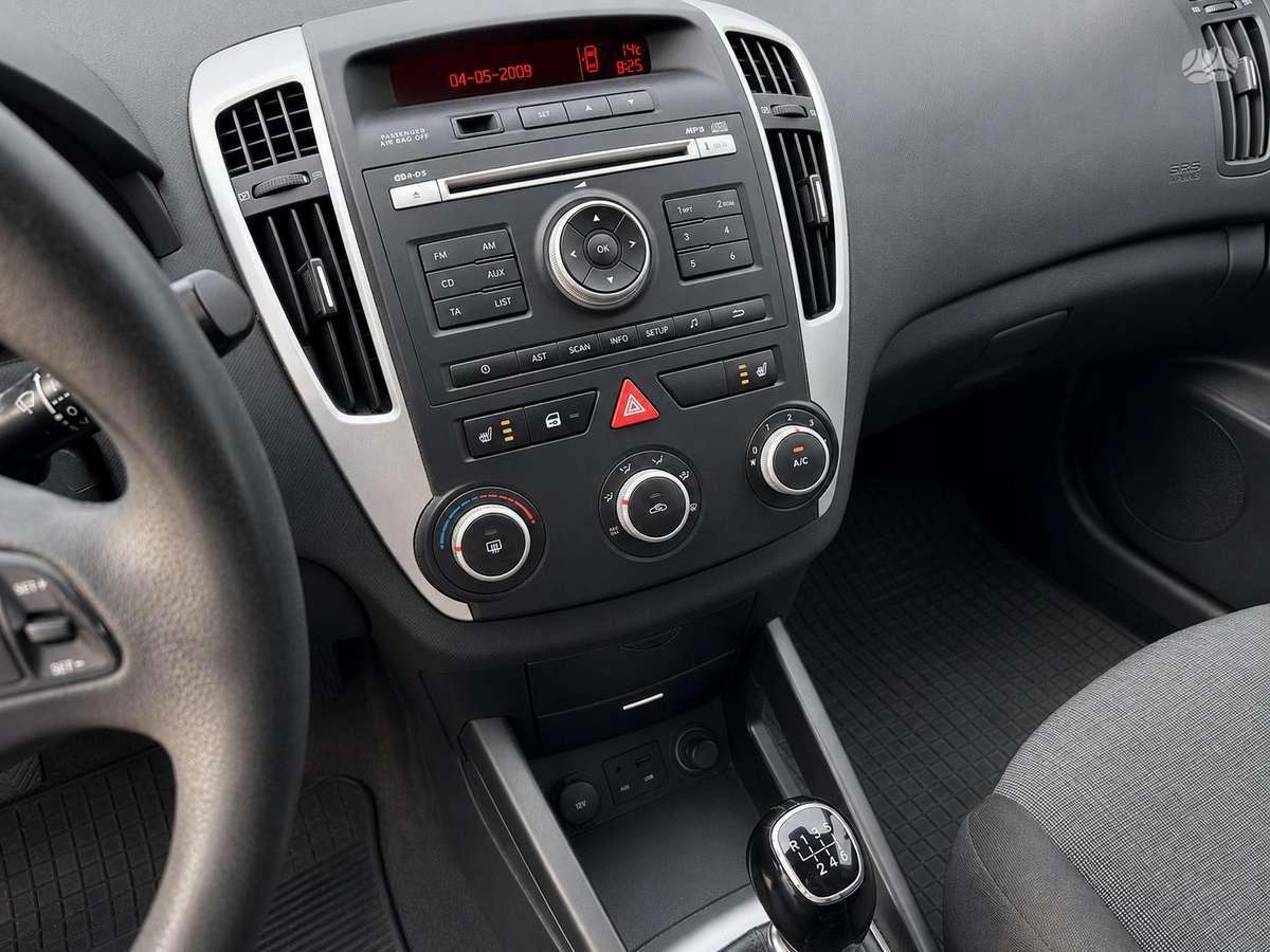Kia Ceed, 1.6 l., Хэтчбек