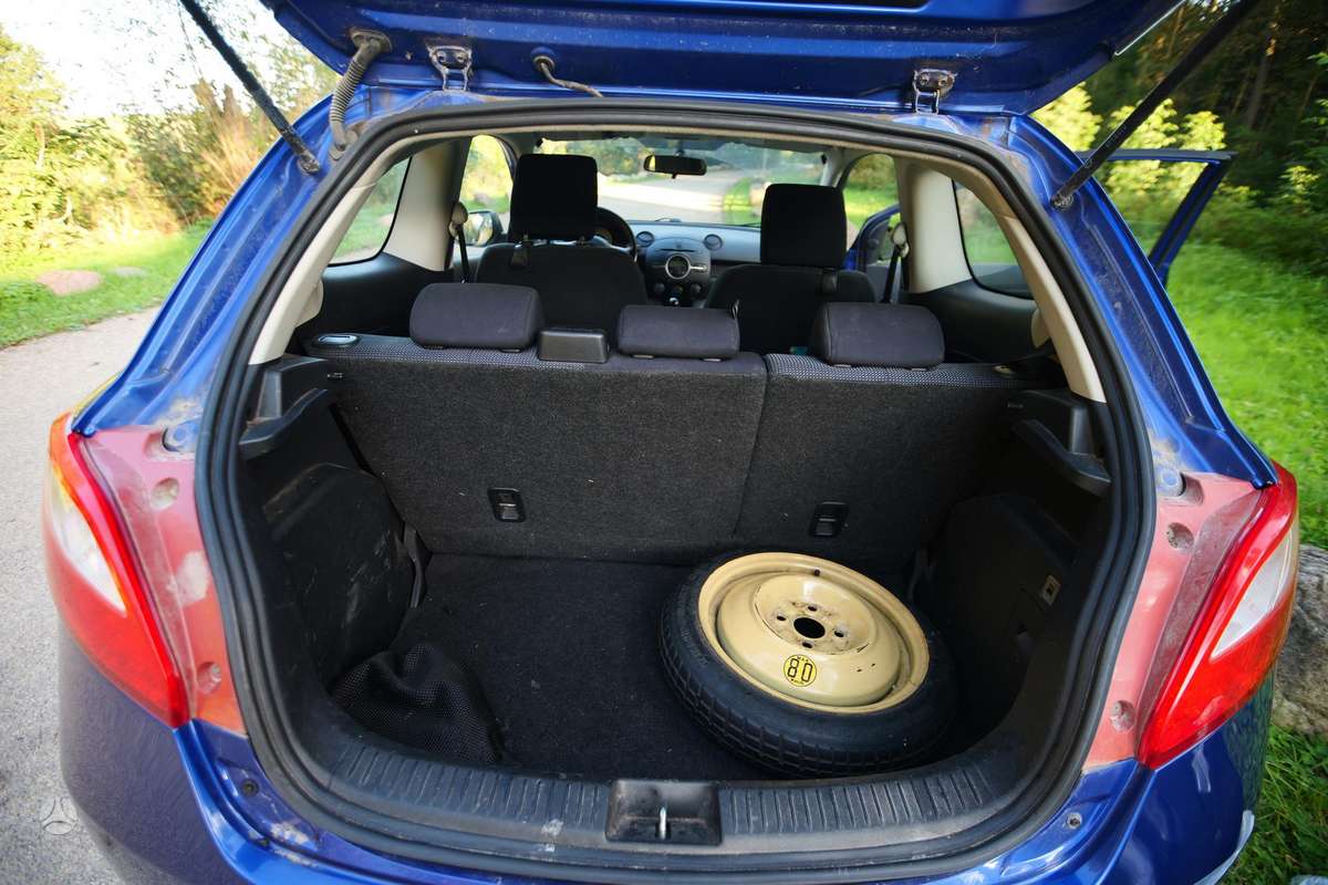 Mazda 2, 1.5 l., Хэтчбек