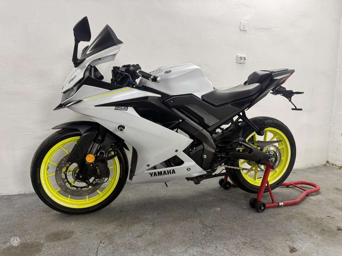 Yamaha YZF 125cc, superbikes