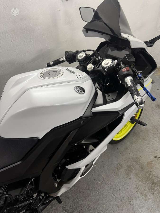 Yamaha YZF 125cc, superbikes