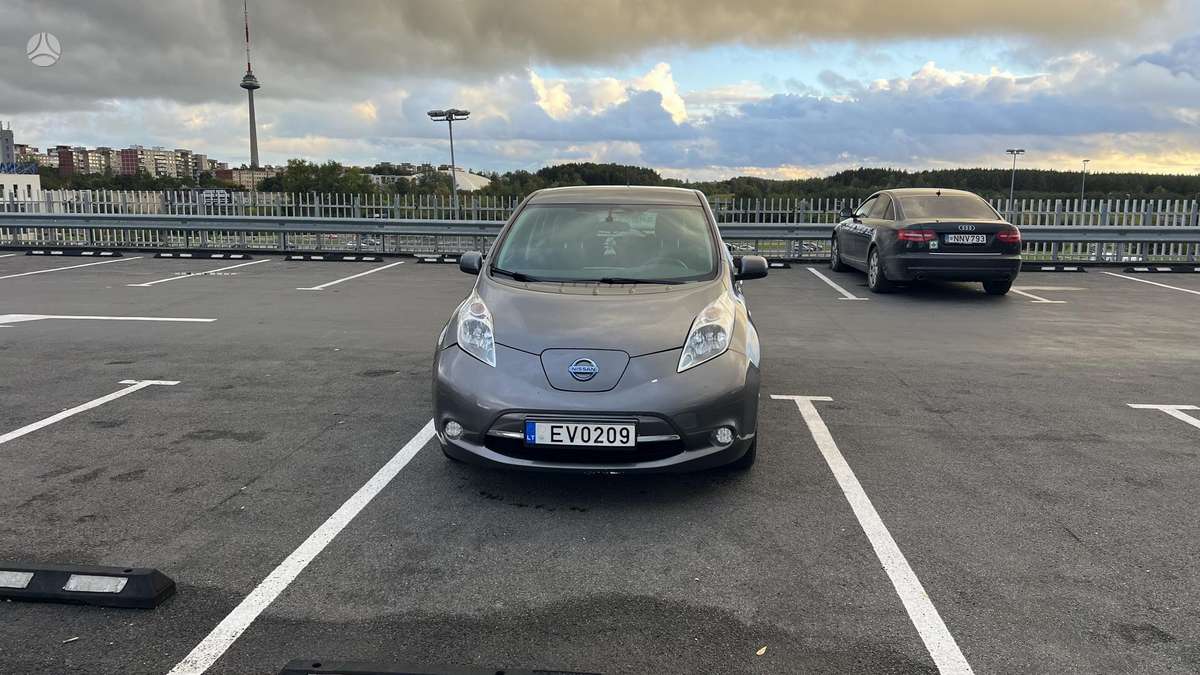 Nissan Leaf, 24 kWh, hatchback