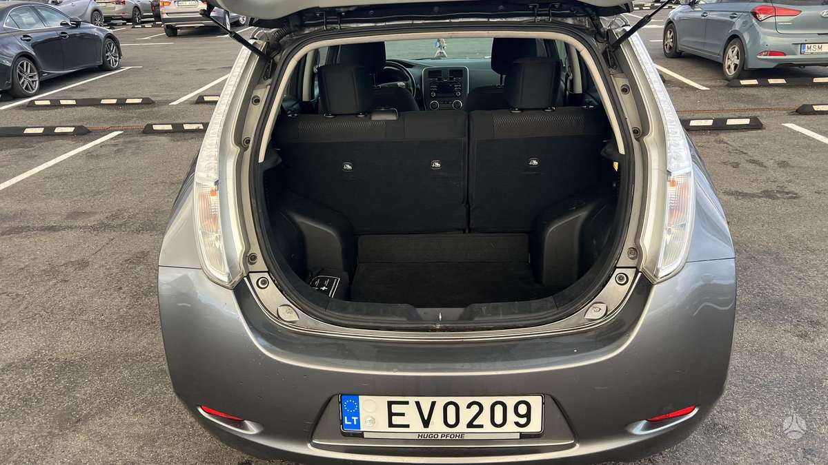 Nissan Leaf, 24 kWh, hatchback