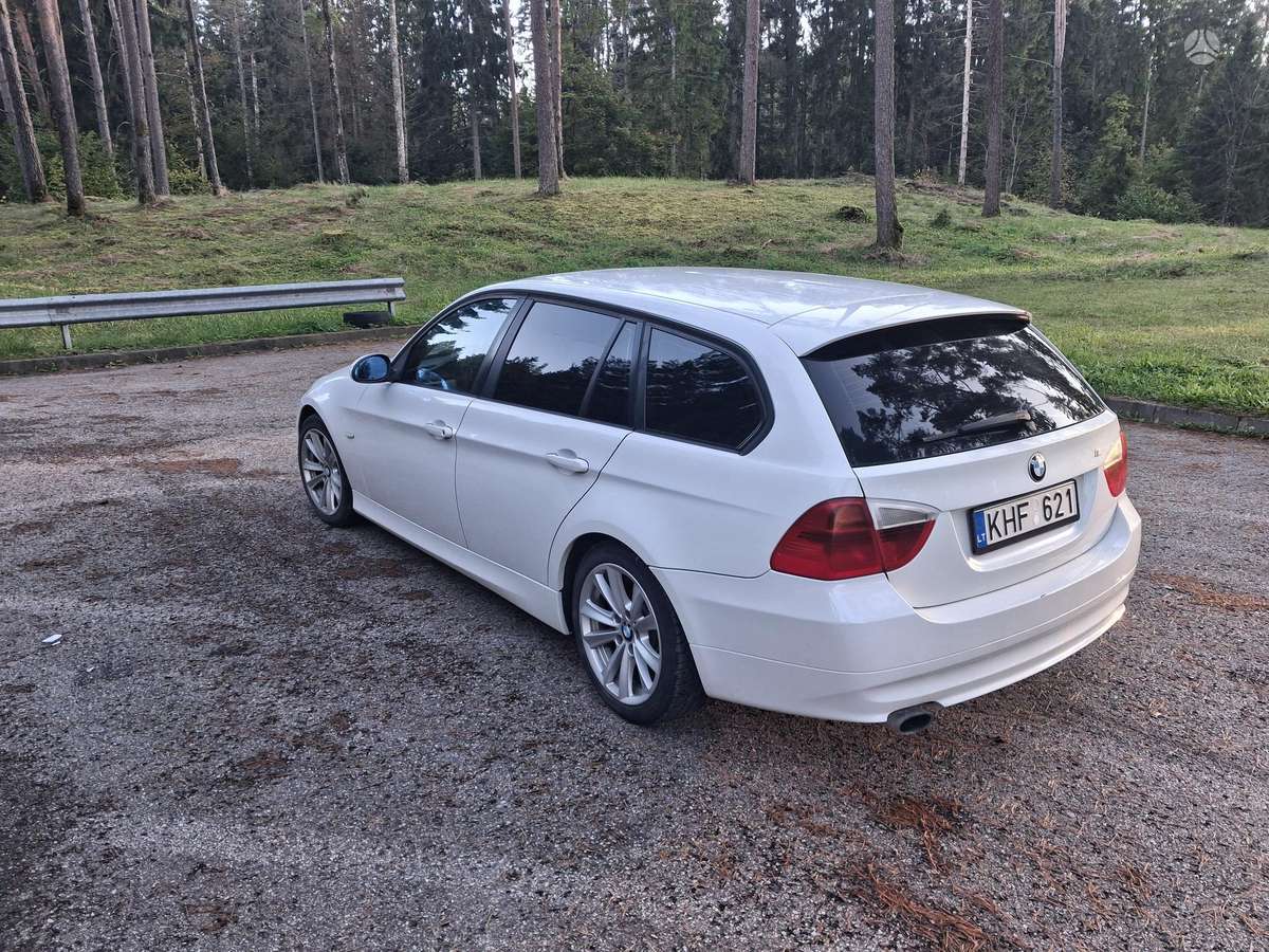 BMW 320, 2.0 l., wagon