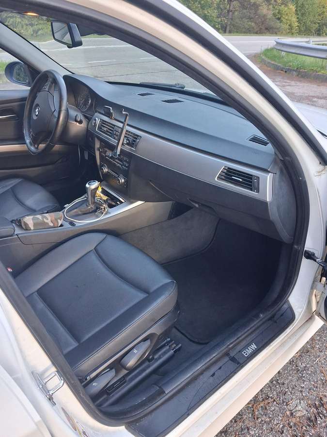 BMW 320, 2.0 l., wagon