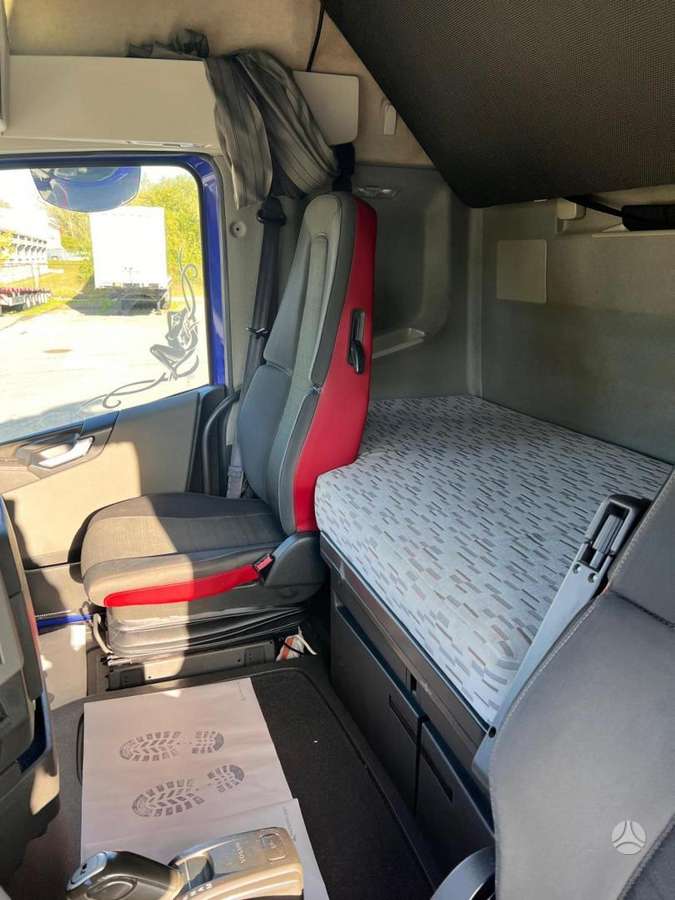 Volvo FH 540 Retarder, double sleeper