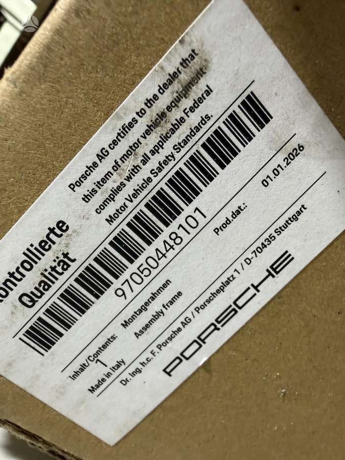 Porsche Panamera, 97050448101