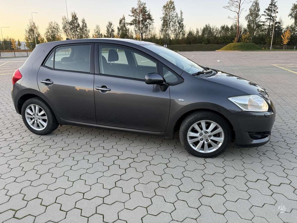 Toyota Auris, 2.0 l., Хэтчбек