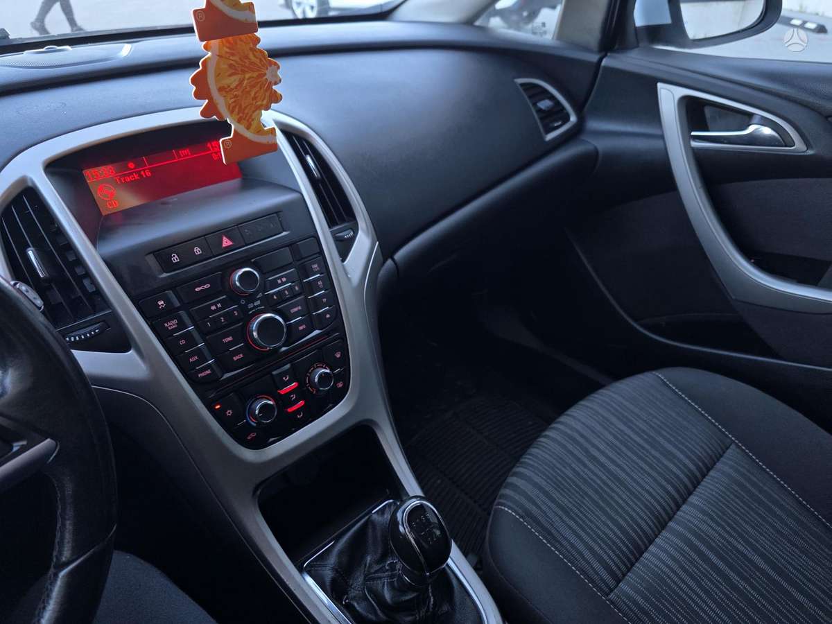 Opel Astra, 1.7 l., Хэтчбек